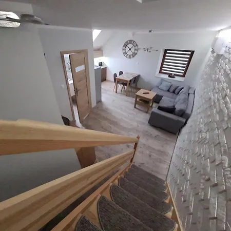 아파트 Komarno Ii *